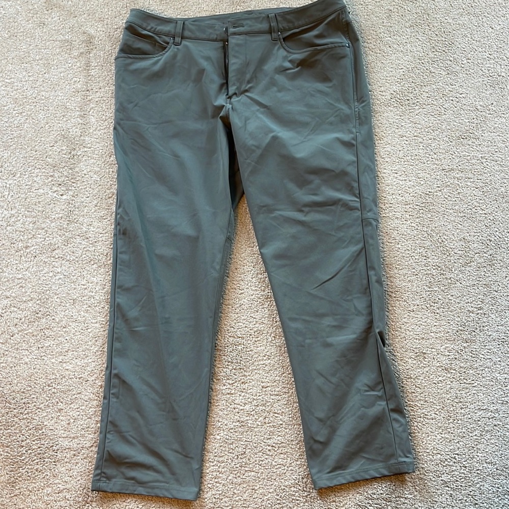 Lightly word Lululemon 36x30